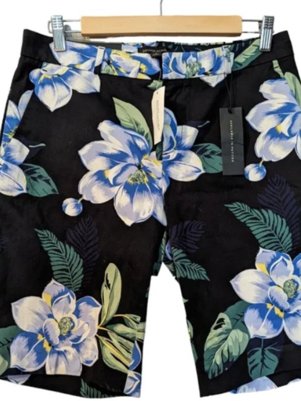 Banana Republic Avery Shorts‎